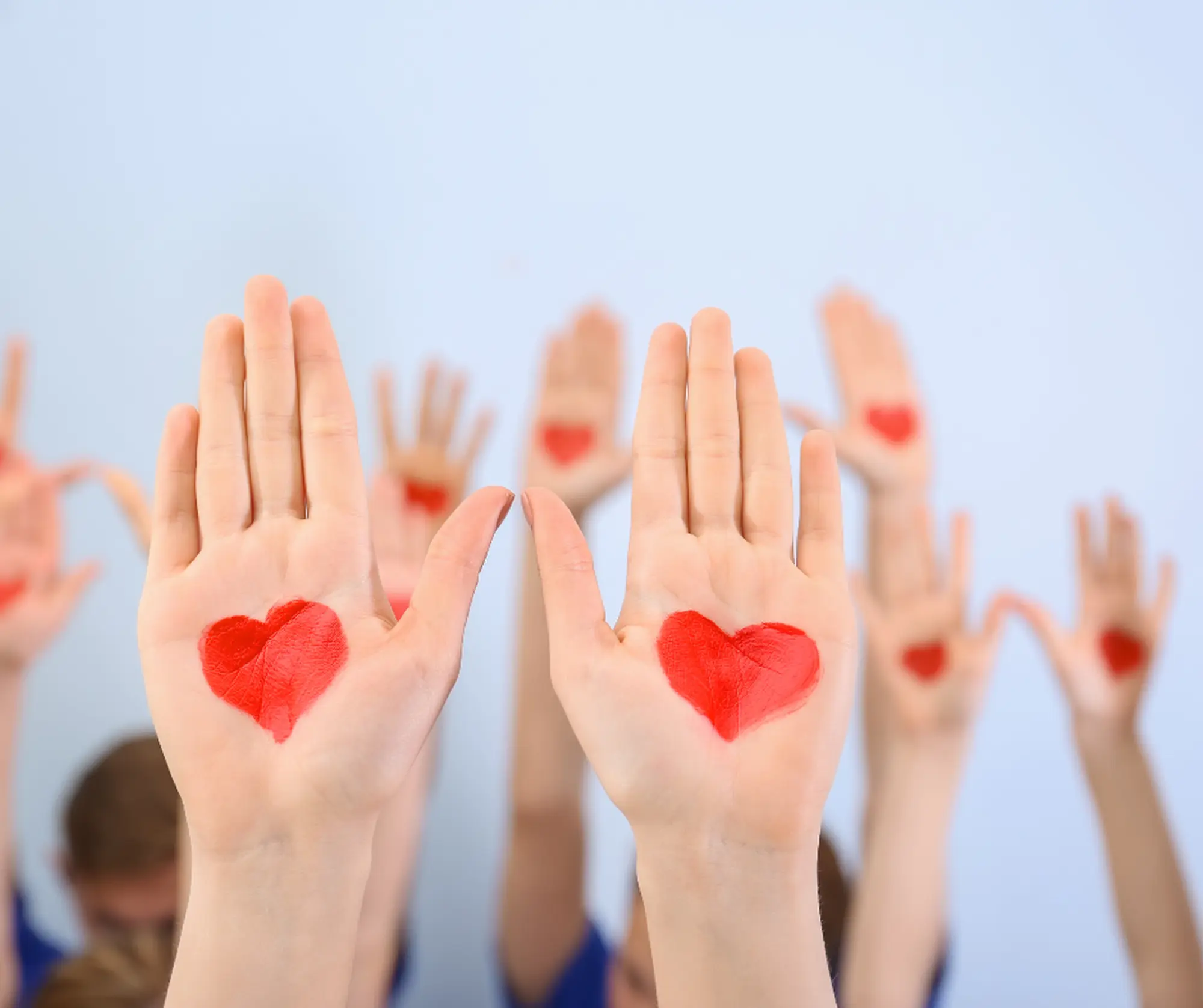 Una divisa per amica - la storia della Croce Rossa