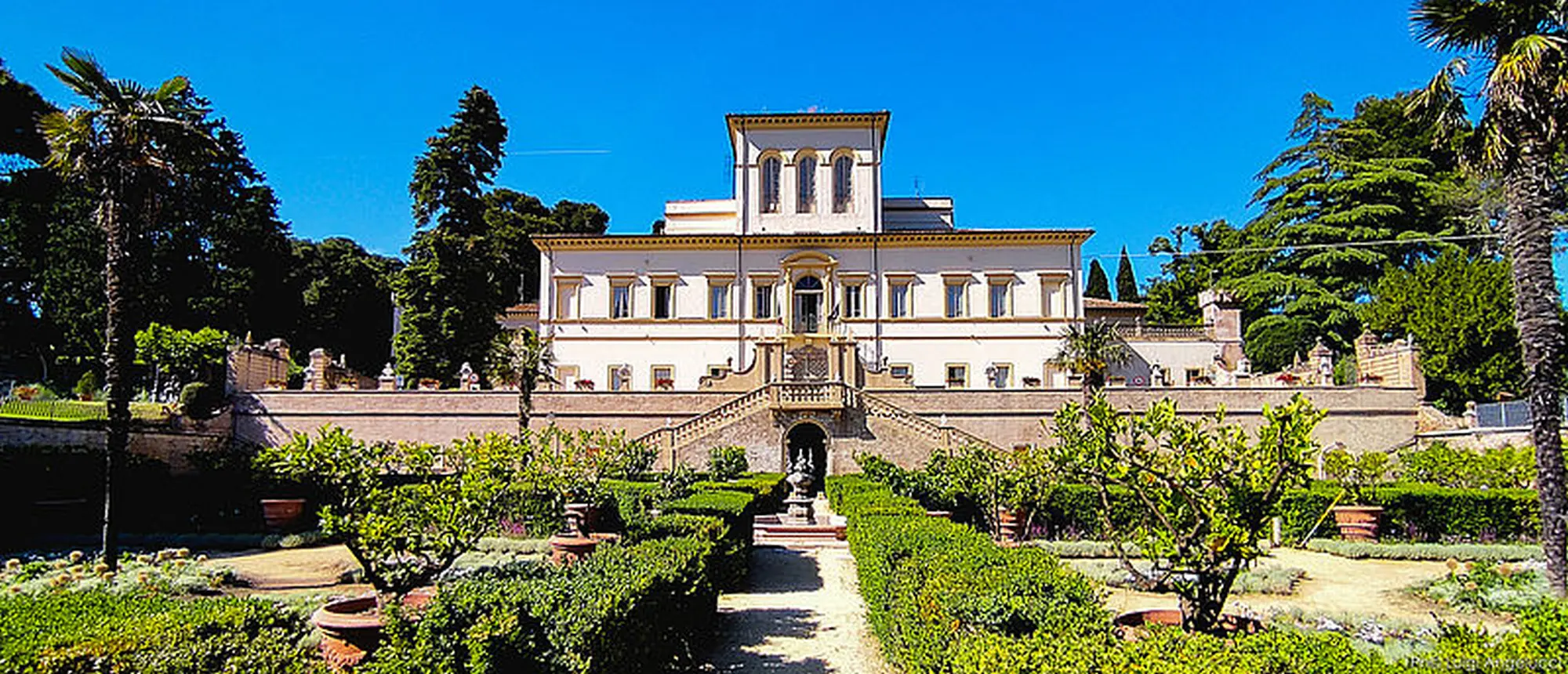 Visita al museo della Linea Gotica di Montegridolfo, Villa Caprile -Pesaro