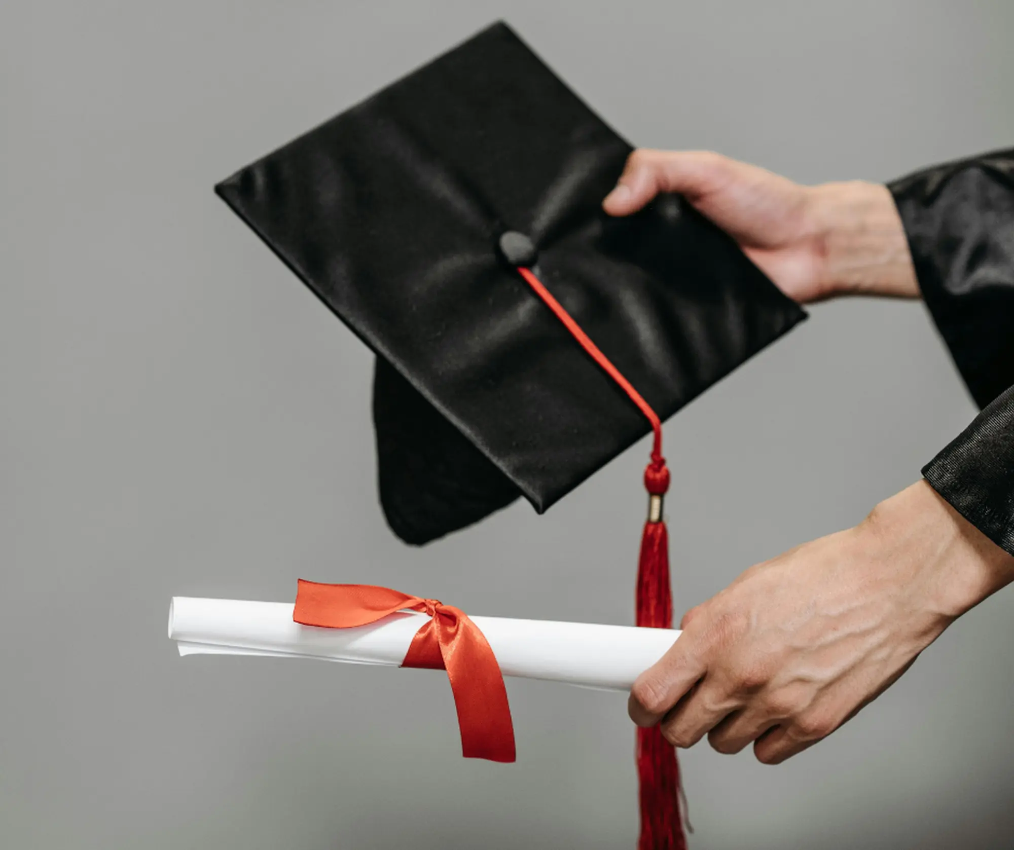 Ricucire lungo i bordi di Elena Rambaldi