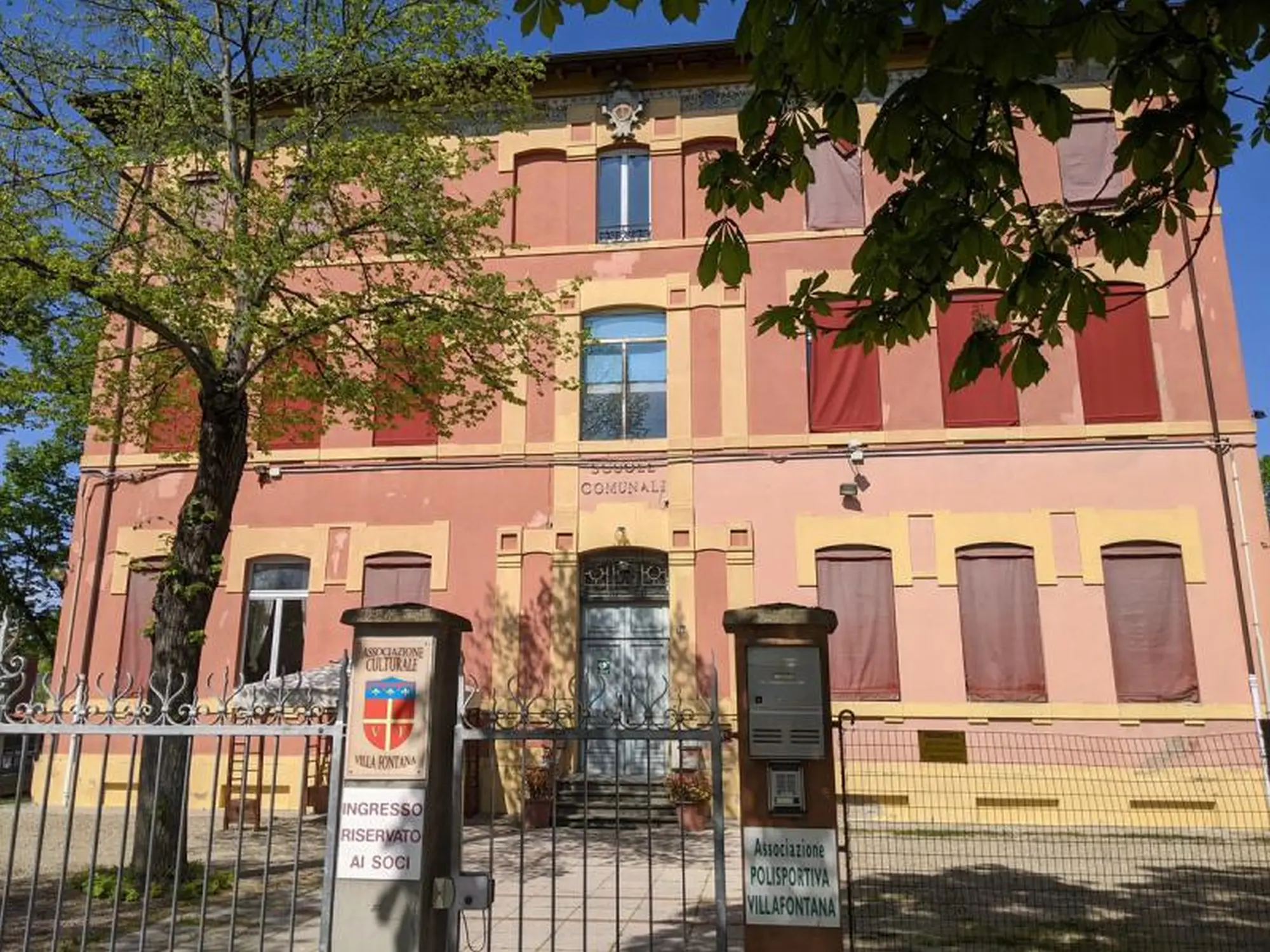 Ex scuole elementari Villa Fontana