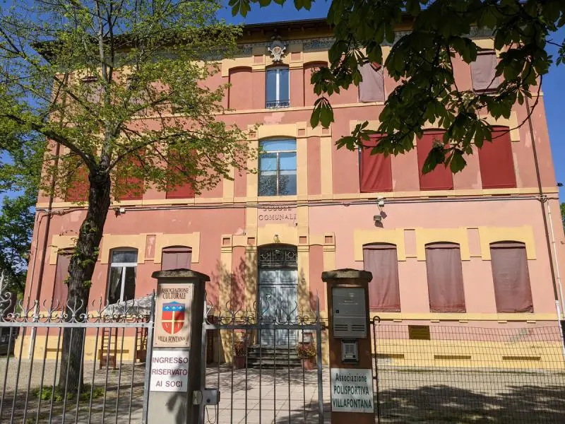 Ex scuole elementari Villa Fontana