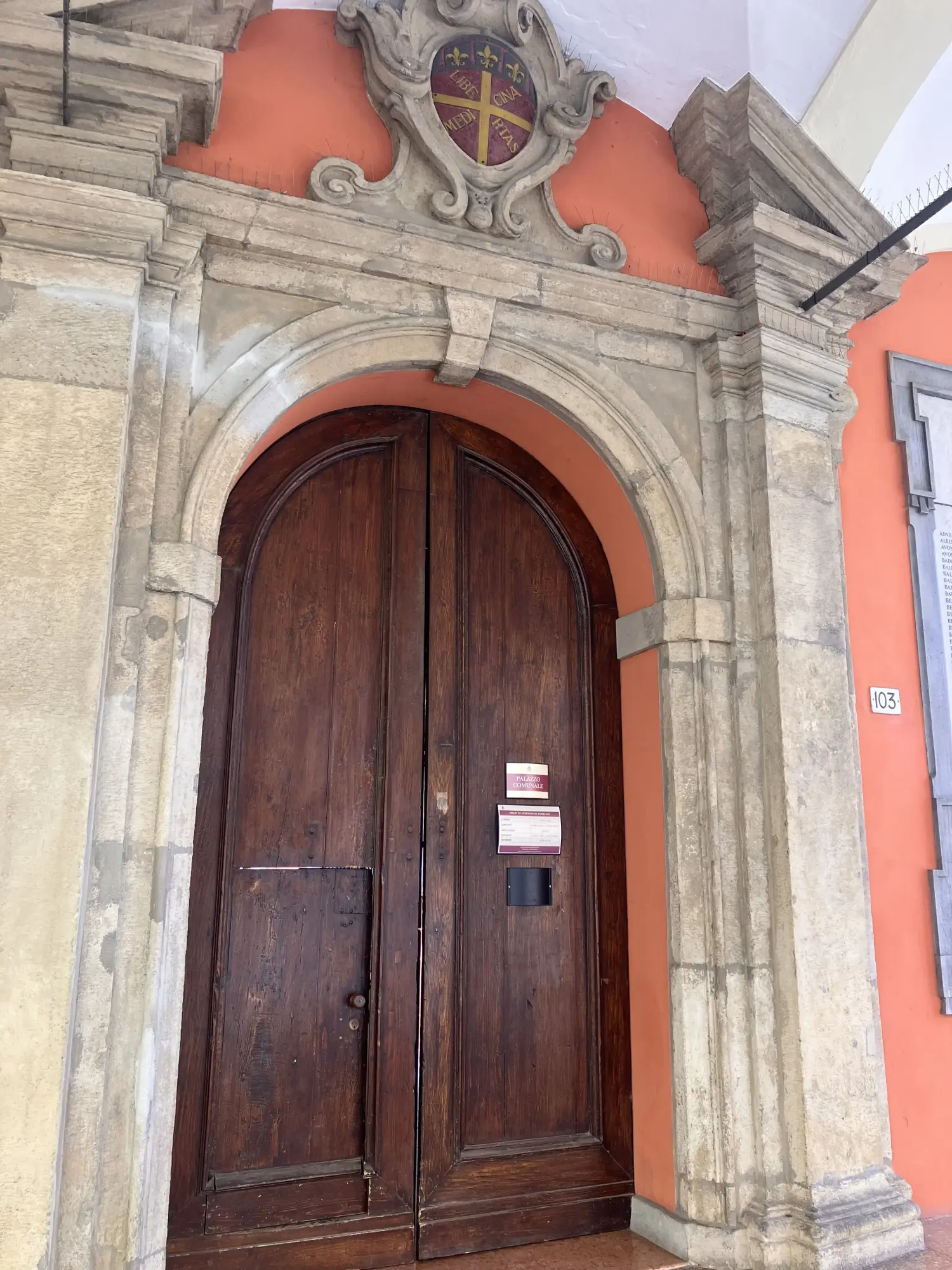 Chiusura  uffici e sportelli comunali, venerdì 2 maggio 2025