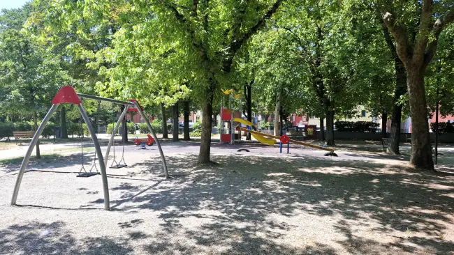 Giardini pubblici di via Oberdan: conclusi i lavori di riqualificazione e installazione dei giochi