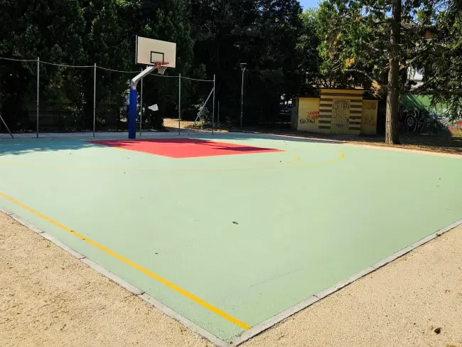 Medicina è Città dello Sport: nuovo campo da basket nei Giardini di via Oberdan