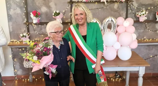 Un traguardo splendido per Rosa Buttazzi che ha festeggiato i 100 anni   